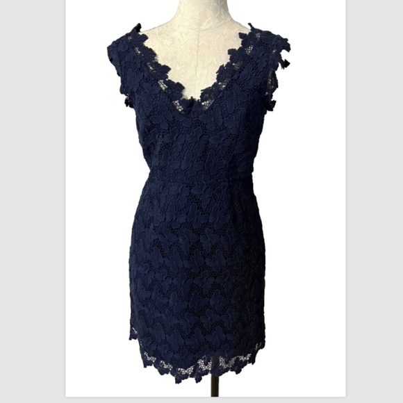 Lilly Pulitzer Dress 4 Navy Blue Cotton Sheath V Neck Back Sleeveless - Picture 2 of 11